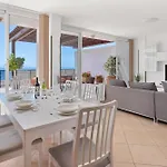 Bentayga Obsidian Apartmán *