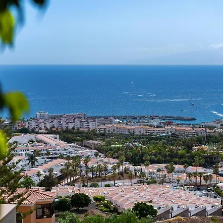 Bentayga Obsidian * Costa Adeje (Tenerife)