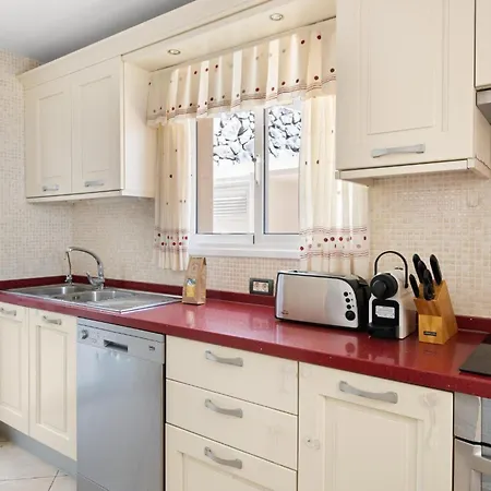 Apartment Bentayga Obsidian *